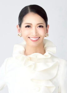 間口 史子